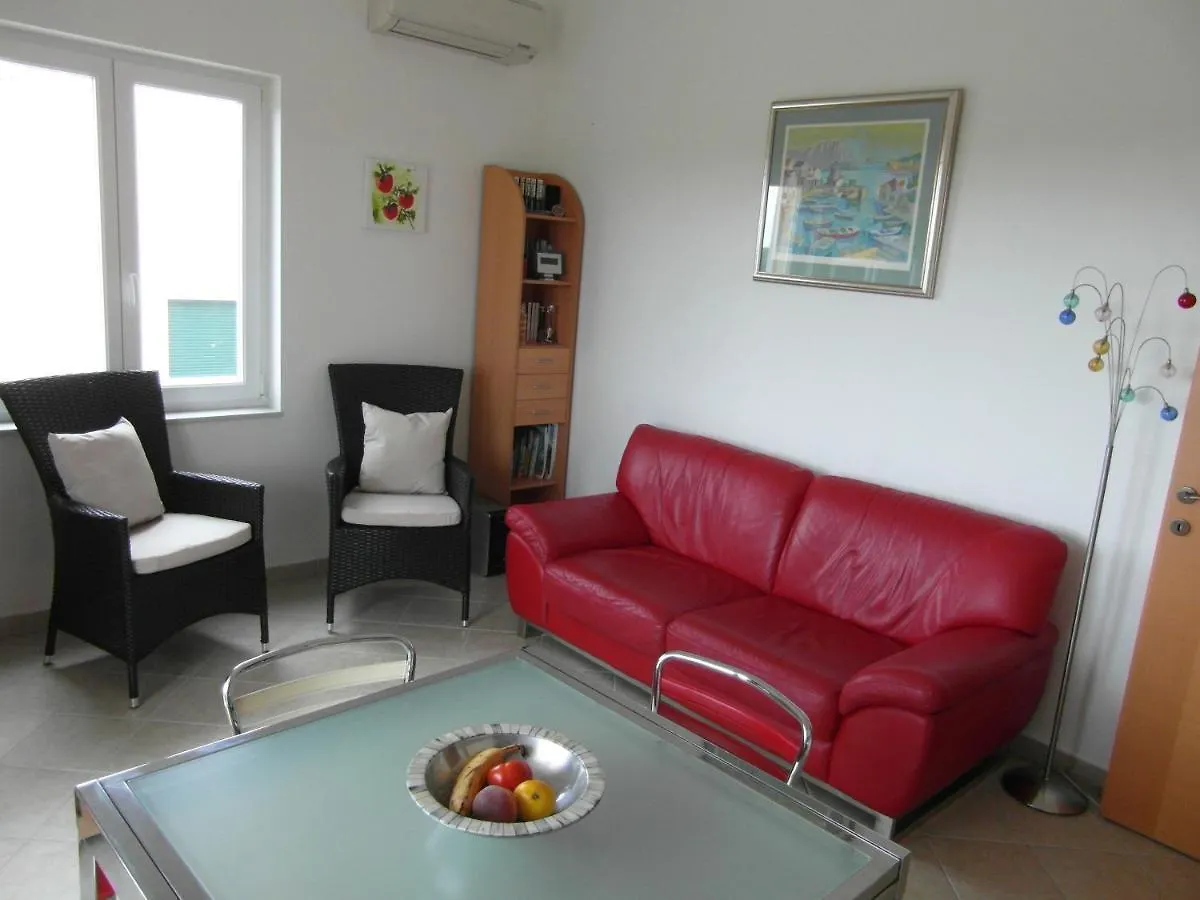 Bentley - Sea-View - 2 Bedroom Apartment Premantura Croatia