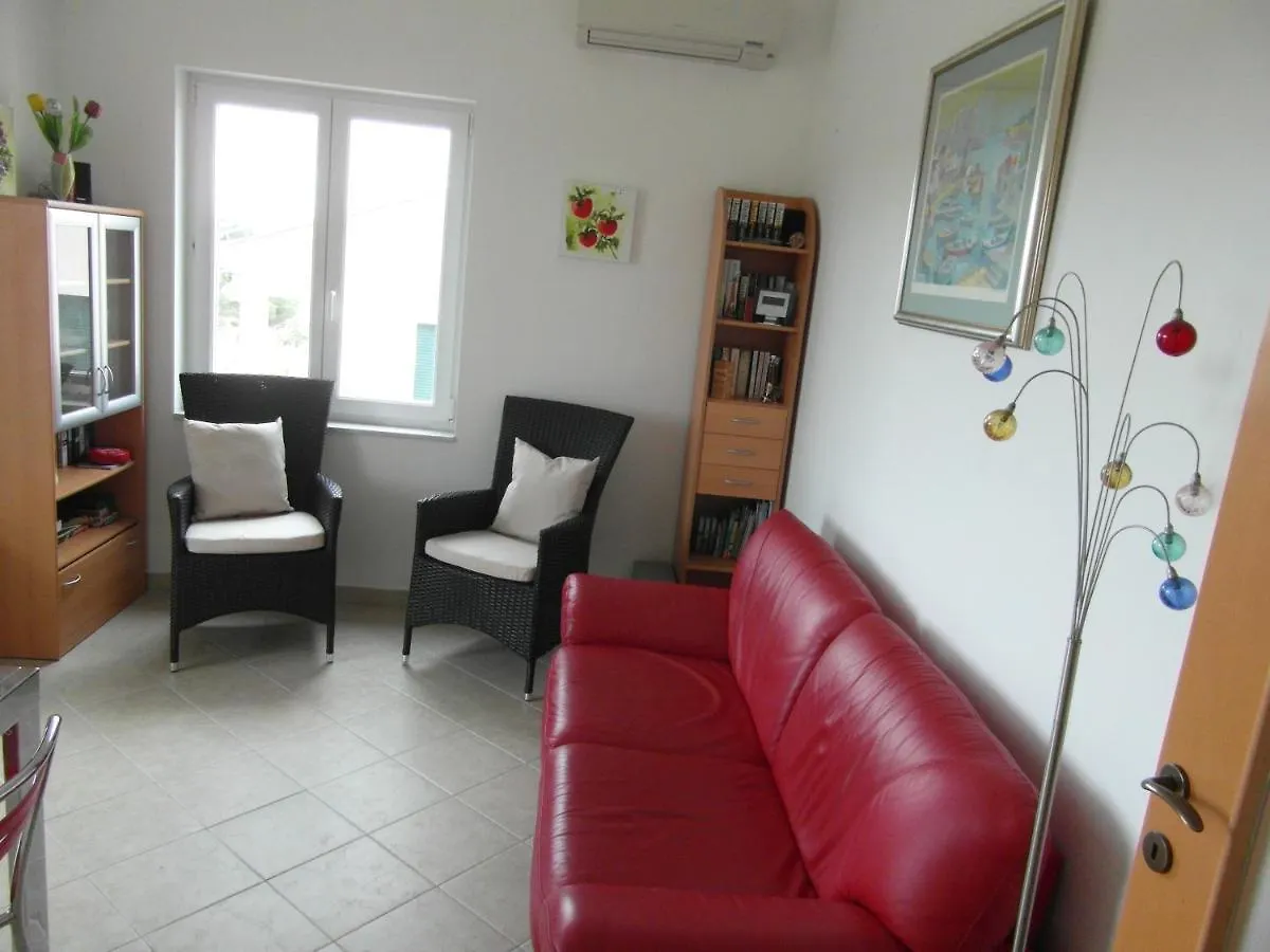 Bentley - Sea-View - 2 Bedroom Apartment Premantura 0*,  Croatia