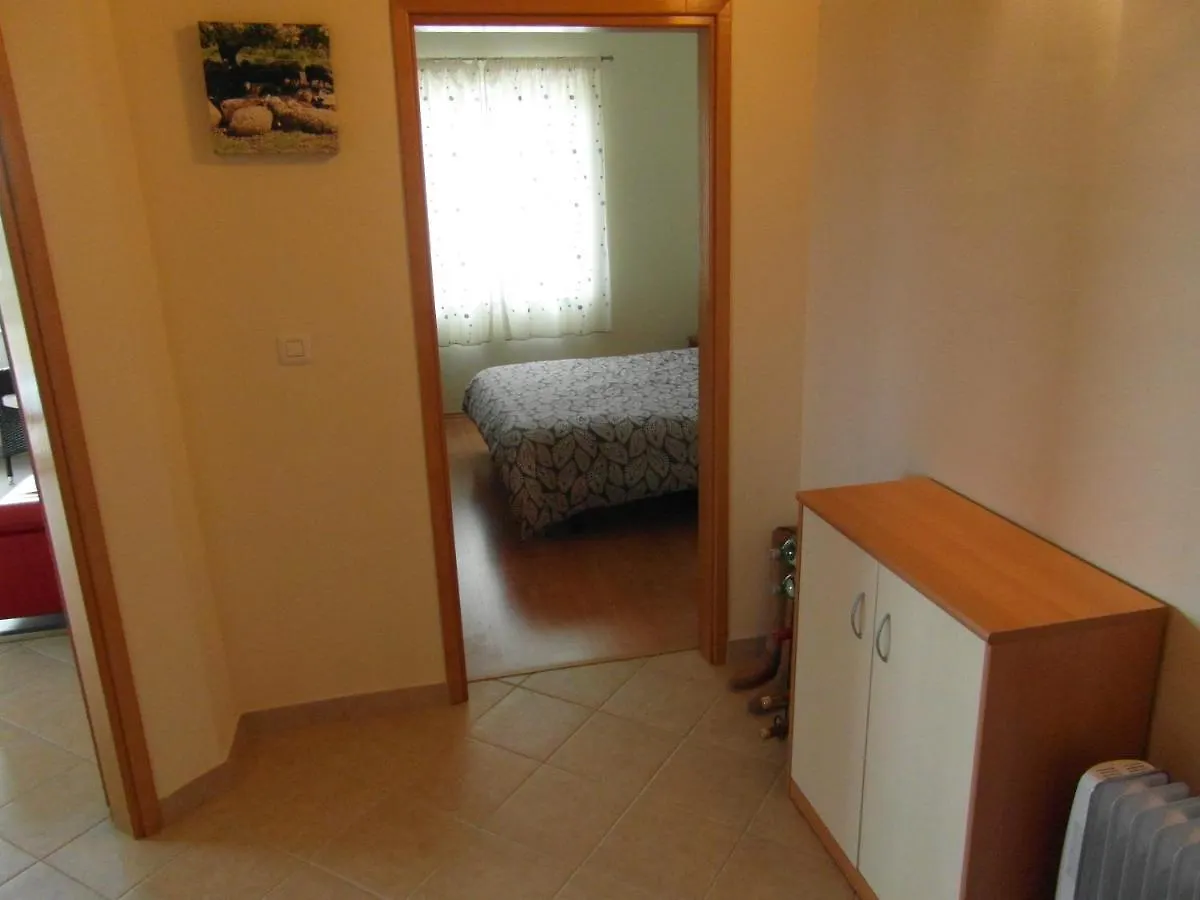 Bentley - Sea-View - 2 Bedroom Apartment Premantura Croatia
